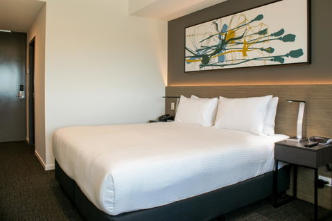 Mercure Sunshine Coast Kawana Waters - Phillip Island Accommodation 21