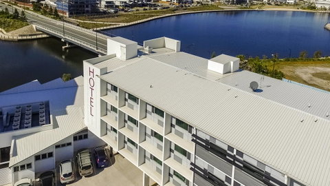 Mercure Sunshine Coast Kawana Waters - Phillip Island Accommodation 4