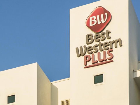 Mercure Sunshine Coast Kawana Waters - Phillip Island Accommodation 23