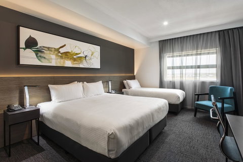 Mercure Sunshine Coast Kawana Waters - Phillip Island Accommodation 12
