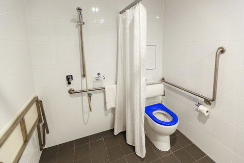 Mercure Sunshine Coast Kawana Waters - Phillip Island Accommodation 26