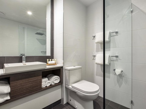 Mercure Sunshine Coast Kawana Waters - Phillip Island Accommodation 11