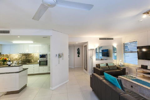 Emerald Noosa - Phillip Island Accommodation 8