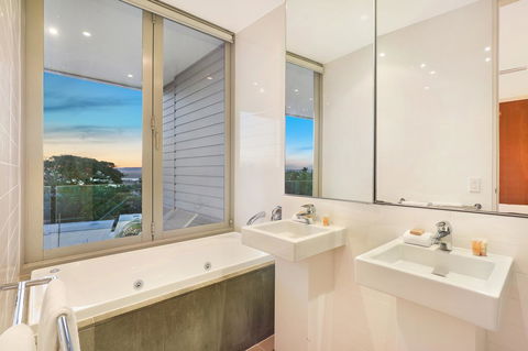 The Rise Noosa - Phillip Island Accommodation 13