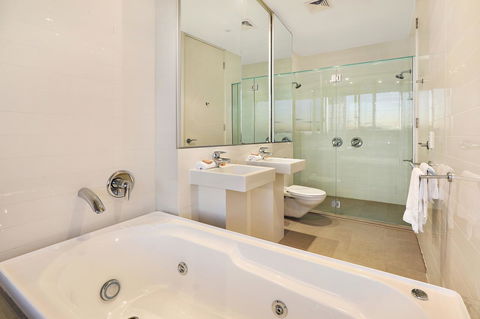 The Rise Noosa - Phillip Island Accommodation 11