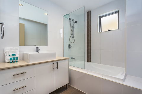 Redvue Holiday Apartments - Phillip Island Accommodation 12