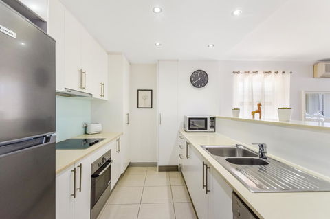 Redvue Holiday Apartments - Phillip Island Accommodation 5