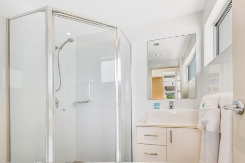 Redvue Holiday Apartments - Phillip Island Accommodation 7