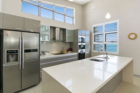 Redvue Holiday Apartments - Phillip Island Accommodation 19