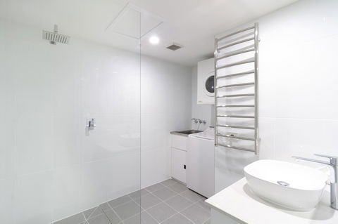 The White House Port Douglas - Phillip Island Accommodation 30