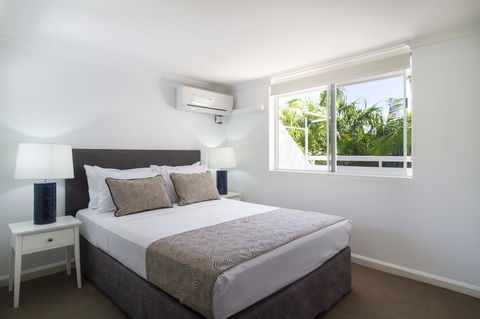 The White House Port Douglas - Phillip Island Accommodation 31