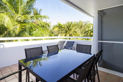 The White House Port Douglas - Phillip Island Accommodation 33