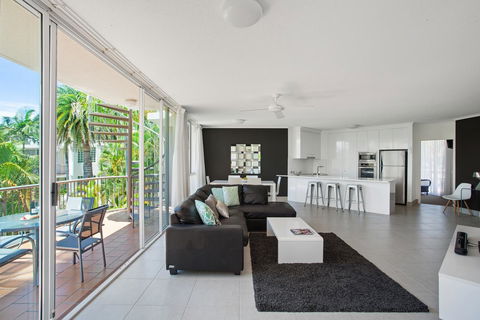 Noosa Tropicana - Phillip Island Accommodation 10