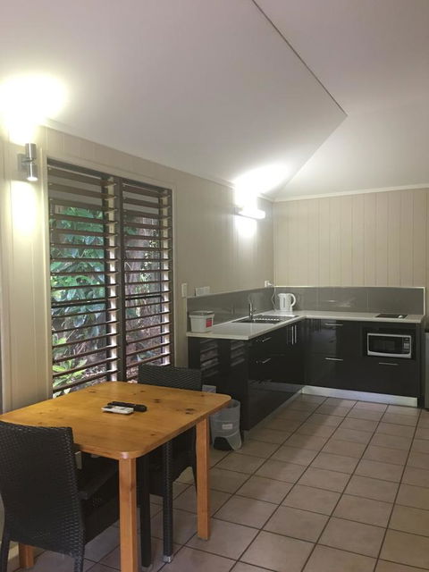 Eco Village Mission Beach - Phillip Island Accommodation 13