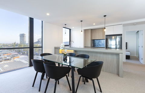 Qube Broadbeach - Phillip Island Accommodation 43