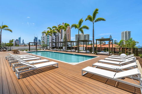 Qube Broadbeach - Phillip Island Accommodation 30
