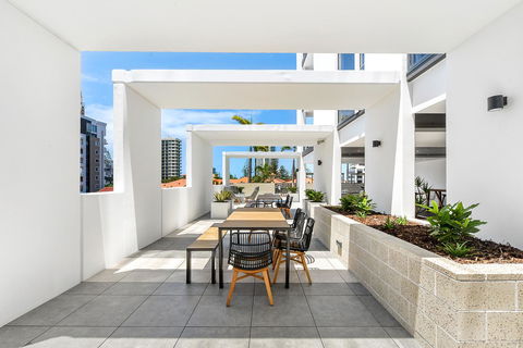 Qube Broadbeach - Phillip Island Accommodation 21