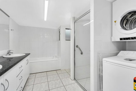 Roydon Beachfront Apartments - Phillip Island Accommodation 24