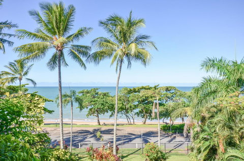 Roydon Beachfront Apartments - Phillip Island Accommodation 9