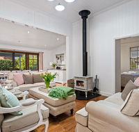 Frangipani House - Phillip Island Accommodation
