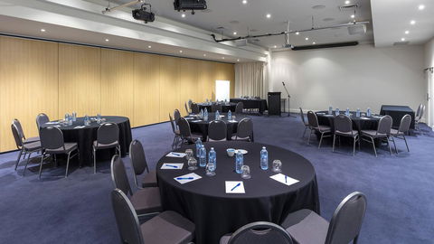 Oaks Hervey Bay Resort And Spa - Phillip Island Accommodation 24