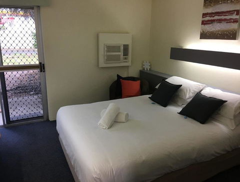 Emerald Central Hotel Official - Phillip Island Accommodation 21