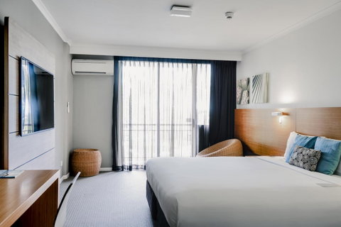 Novotel Cairns Oasis Resort - Phillip Island Accommodation 27