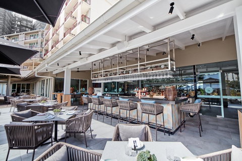 Novotel Cairns Oasis Resort - Phillip Island Accommodation 12
