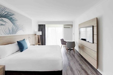 Novotel Cairns Oasis Resort - Phillip Island Accommodation 6