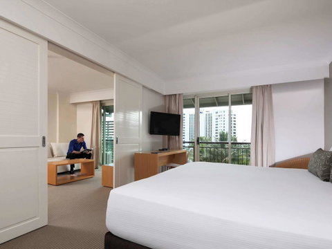 Novotel Cairns Oasis Resort - Phillip Island Accommodation 41