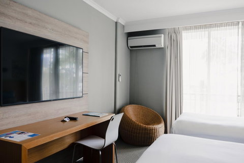 Novotel Cairns Oasis Resort - Phillip Island Accommodation 26
