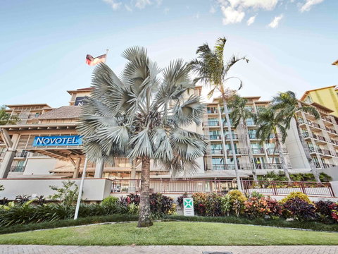 Novotel Cairns Oasis Resort - Phillip Island Accommodation 43
