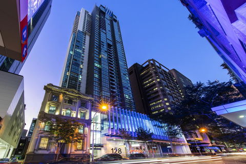 Oaks Brisbane On Charlotte Suites - Phillip Island Accommodation 0