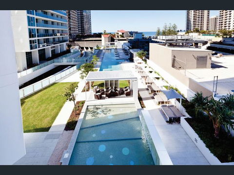 H Star Residences-- Paradise Stayz - Phillip Island Accommodation 4