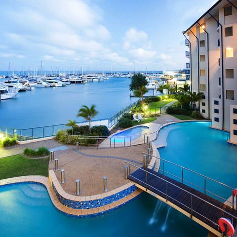 Mantra Hervey Bay - Phillip Island Accommodation 0