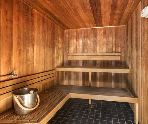 Oaks Brisbane On Felix Suites - Phillip Island Accommodation 19