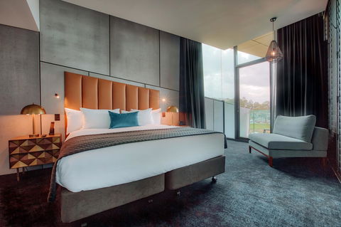 Eatons Hill Hotel - Phillip Island Accommodation 15
