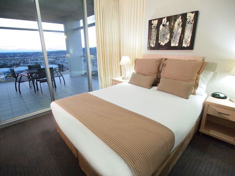 Oaks Brisbane Casino Tower Suites - Phillip Island Accommodation 19