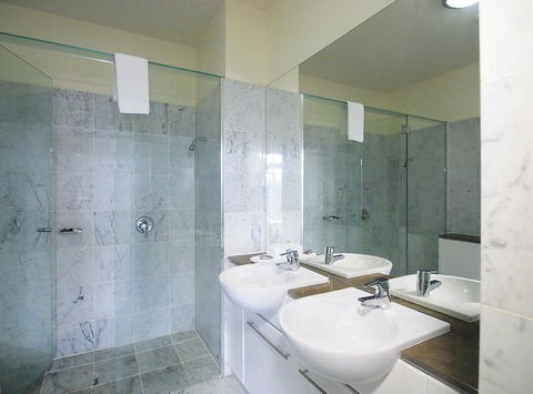 Oaks Brisbane Casino Tower Suites - Phillip Island Accommodation 16