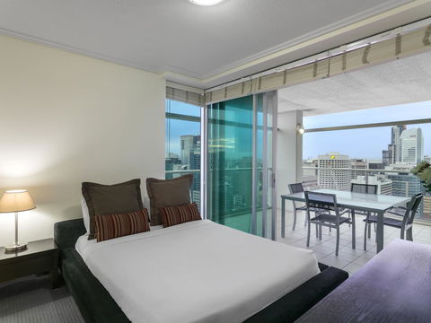 Oaks Brisbane Casino Tower Suites - Phillip Island Accommodation 7