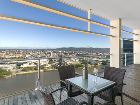 Oaks Brisbane Casino Tower Suites - Phillip Island Accommodation 10