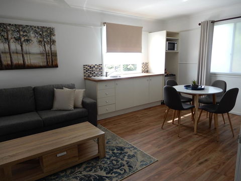 Malanda Manor Guesthouse - Phillip Island Accommodation 18