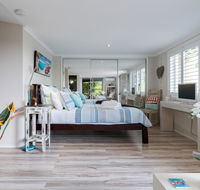 Private guest suite high on Currumbin hill