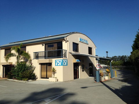 Novena Palms Motel - Phillip Island Accommodation 4