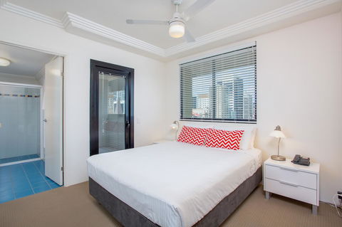 Republic Apartments Brisbane City - Phillip Island Accommodation 4