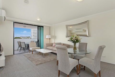 Republic Apartments Brisbane City - Phillip Island Accommodation 3