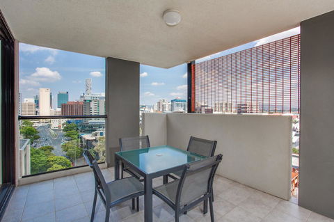 Republic Apartments Brisbane City - Phillip Island Accommodation 22