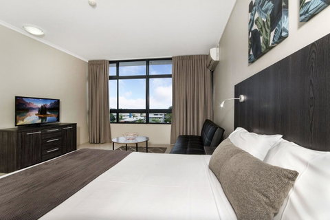 Sunshine Tower Hotel - Phillip Island Accommodation 9