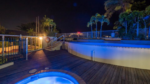 Sunshine Tower Hotel - Phillip Island Accommodation 12