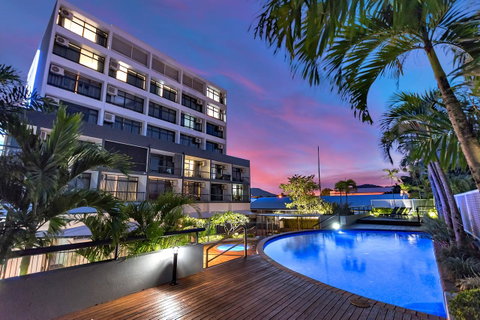 Sunshine Tower Hotel - Phillip Island Accommodation 0